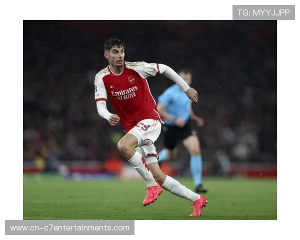 哈弗茨恢复情况乐观,有望在周日的北伦敦德比中回归 哈弗茨恢复情况乐观,有望在周日的北伦敦德比中回归